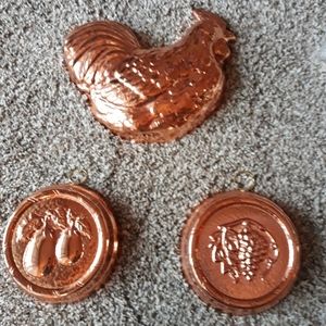 3 Copper Rooster Set